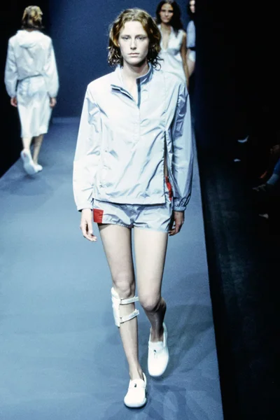 Look 12